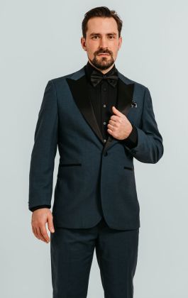 Tuxedo clearance with tie